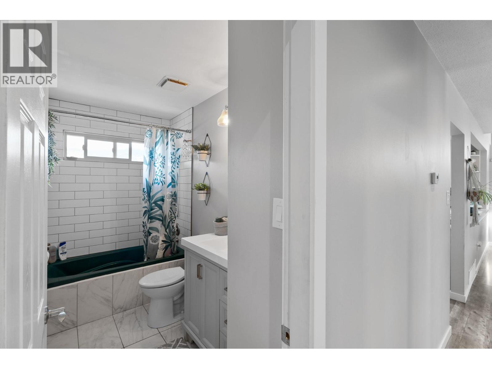 2701 Langstaff Place, Merritt, British Columbia  V1K 1E8 - Photo 48 - 10388143