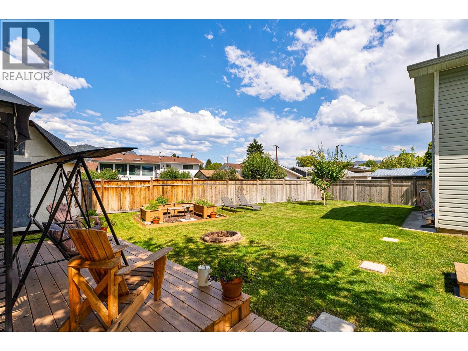2701 Langstaff Place, Merritt, British Columbia  V1K 1E8 - Photo 8 - 10388143