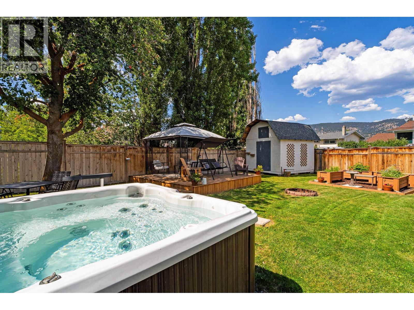 2701 Langstaff Place, Merritt, British Columbia  V1K 1E8 - Photo 9 - 10388143