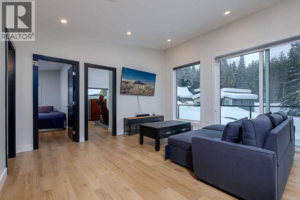 1126 Caldera Road, Rossland, British Columbia  V0G 1Y0 - Photo 32 - 10388196