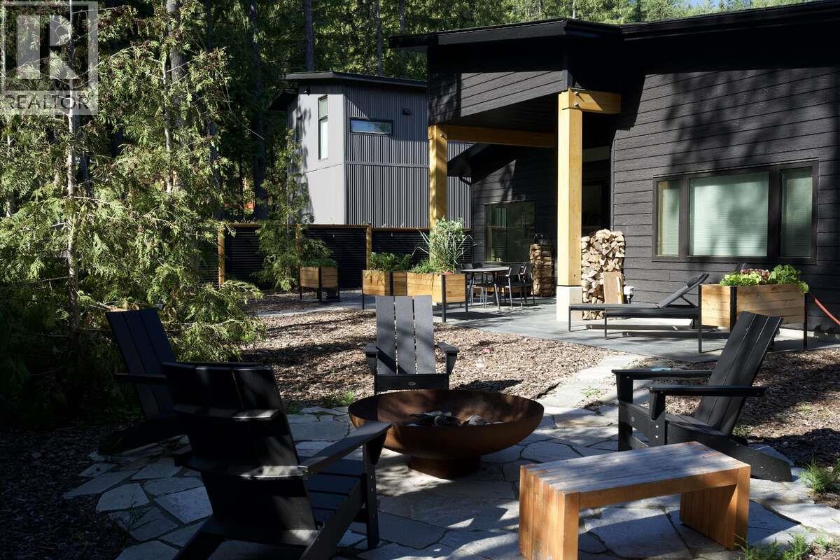 1126 Caldera Road, Rossland, British Columbia  V0G 1Y0 - Photo 41 - 10388196