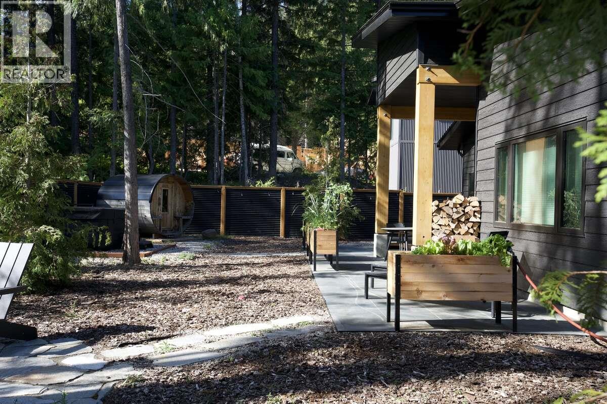 1126 Caldera Road, Rossland, British Columbia  V0G 1Y0 - Photo 46 - 10388196