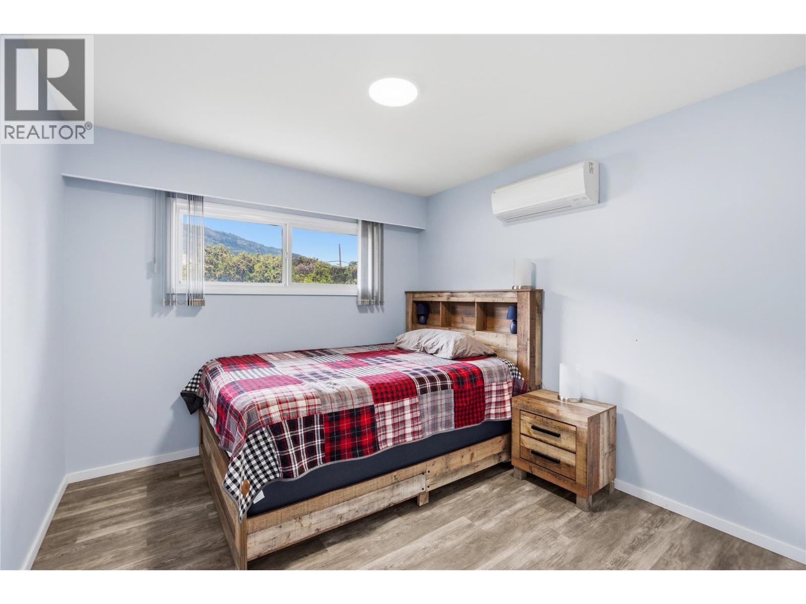 809 Main Street, Okanagan Falls, British Columbia  V0H 1R4 - Photo 17 - 10387008