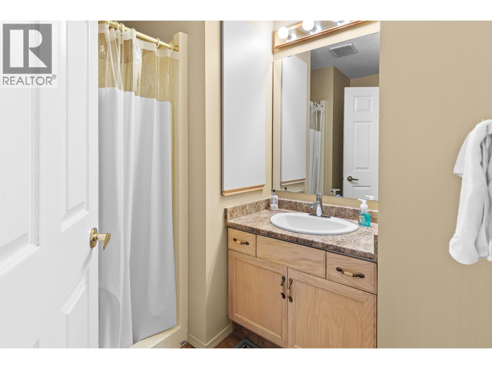 3900 27 Avenue Unit# 30, Vernon, British Columbia  V1T 9E6 - Photo 40 - 10388044