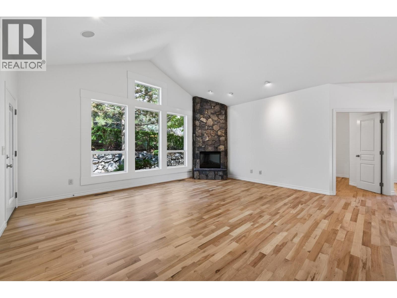 606 Stoneridge Lane, Kamloops, British Columbia  V2H 0A7 - Photo 18 - 10387188