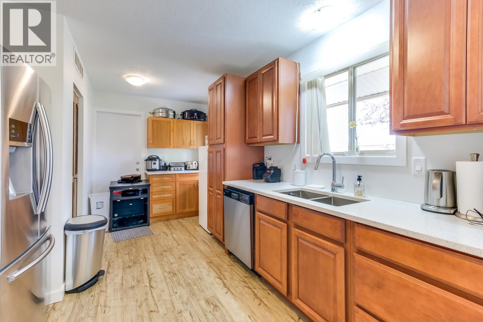 654 Buck Road, Kelowna, British Columbia  V1W 1N7 - Photo 10 - 10388171