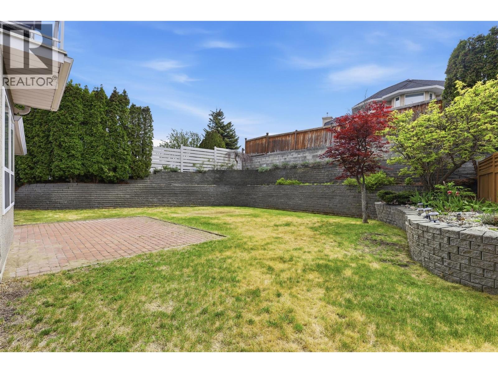 2076 Muirfield Road, Kamloops, British Columbia  V1S 1S6 - Photo 10 - 10388205