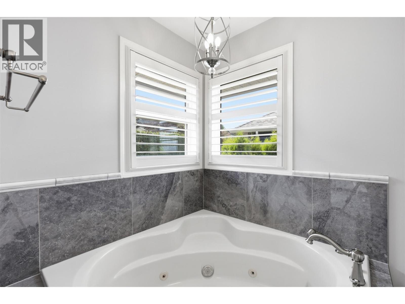 2076 Muirfield Road, Kamloops, British Columbia  V1S 1S6 - Photo 30 - 10388205