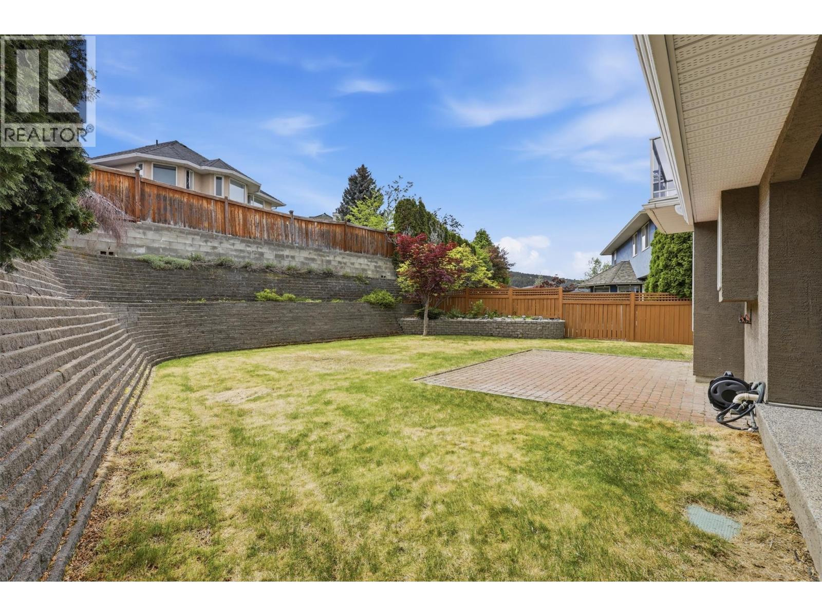 2076 Muirfield Road, Kamloops, British Columbia  V1S 1S6 - Photo 9 - 10388205