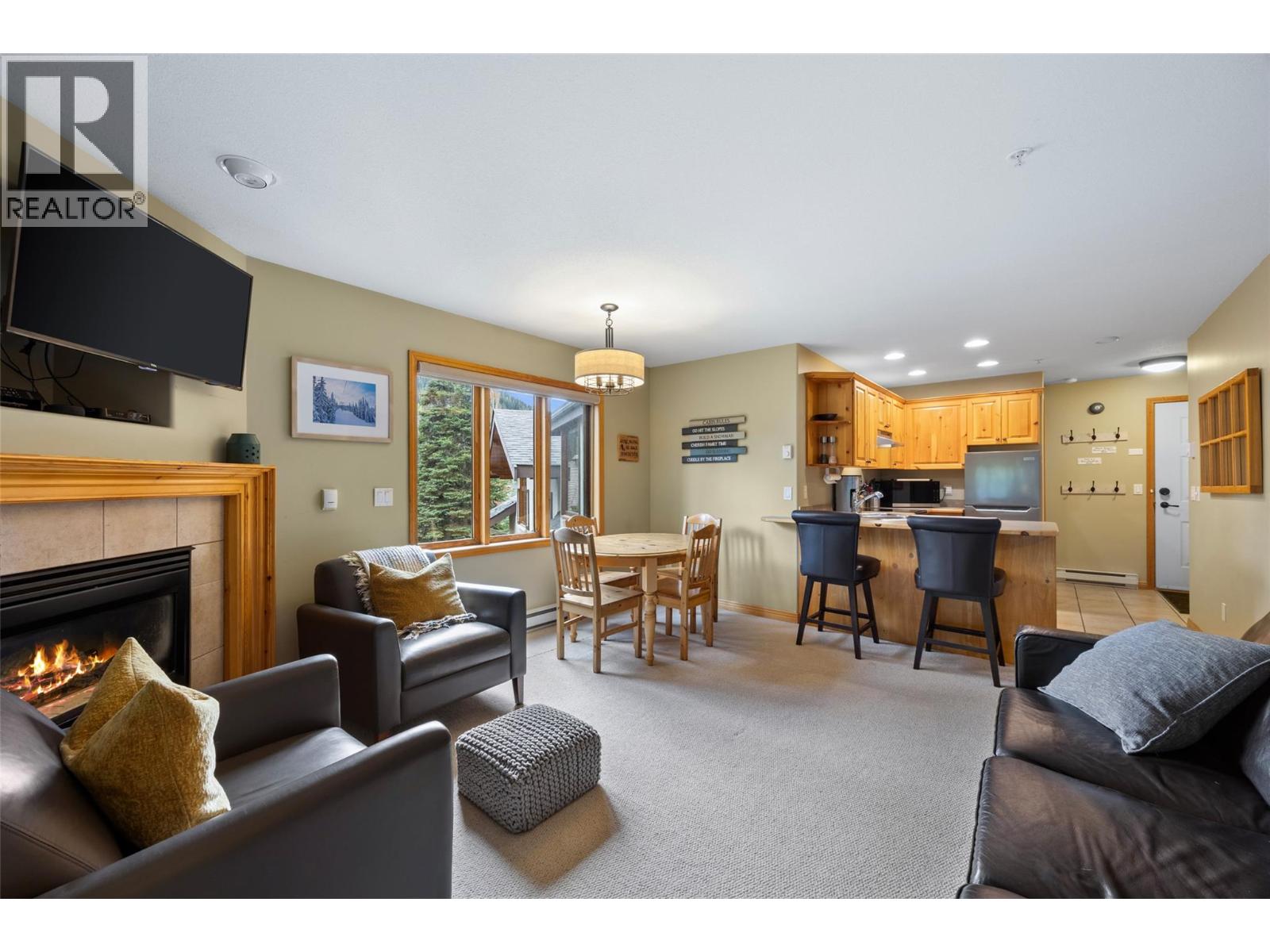 3320 Village Place Unit# 38, Sun Peaks, British Columbia  V0E 5N0 - Photo 8 - 10388101