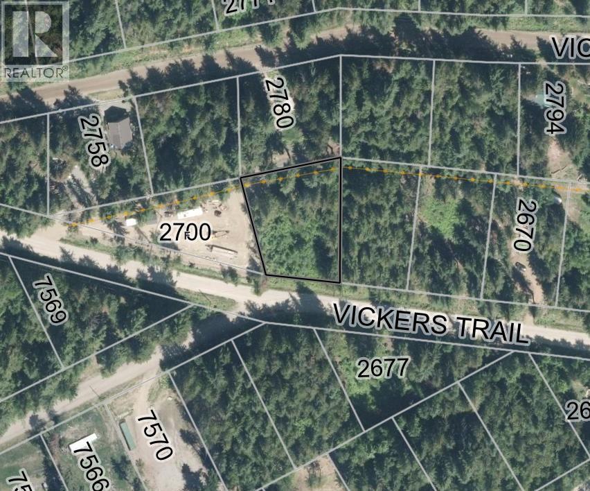 107 Vickers Trail, Anglemont, British Columbia  V0E 1M8 - Photo 2 - 10388000