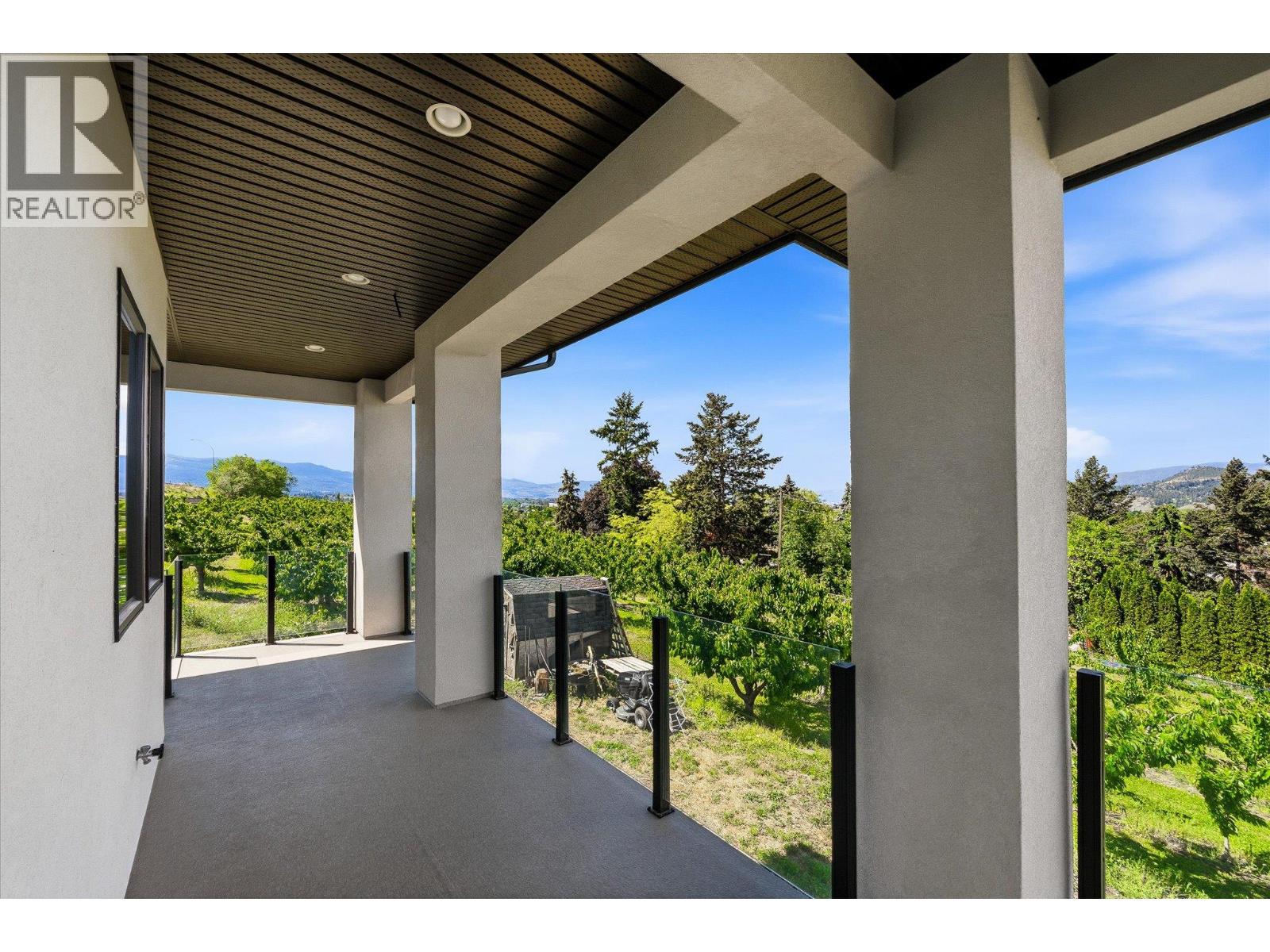 781 Wallace Road, Kelowna, British Columbia  V1X 4T5 - Photo 24 - 10388111