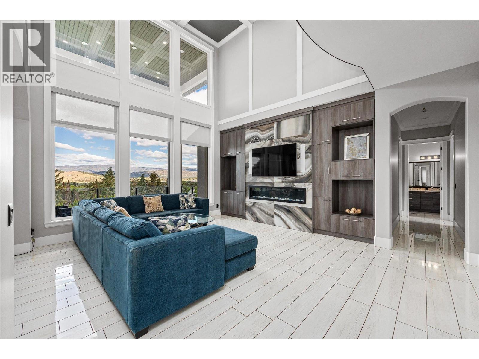 781 Wallace Road, Kelowna, British Columbia  V1X 4T5 - Photo 6 - 10388111