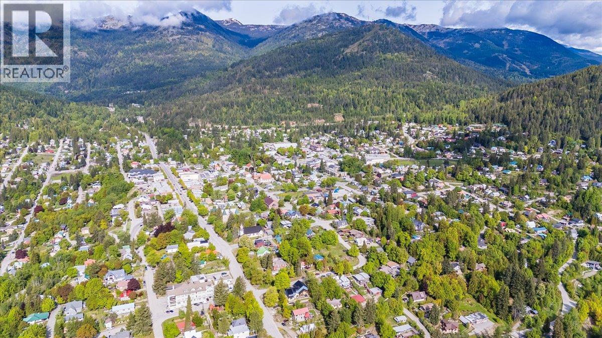 2050 Georgia Street, Rossland, British Columbia  V0G 1Y0 - Photo 49 - 10388184