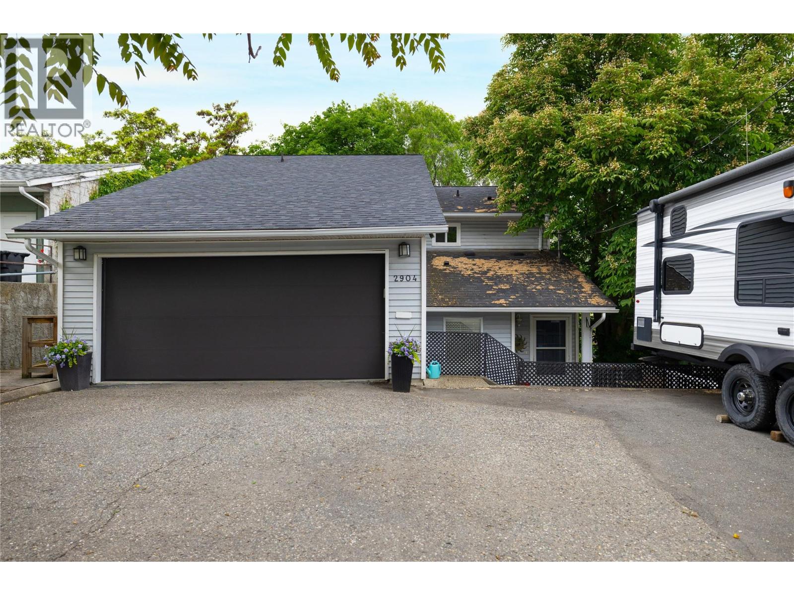 2904 24 Street, Vernon, British Columbia  V1T 4N2 - Photo 2 - 10388109