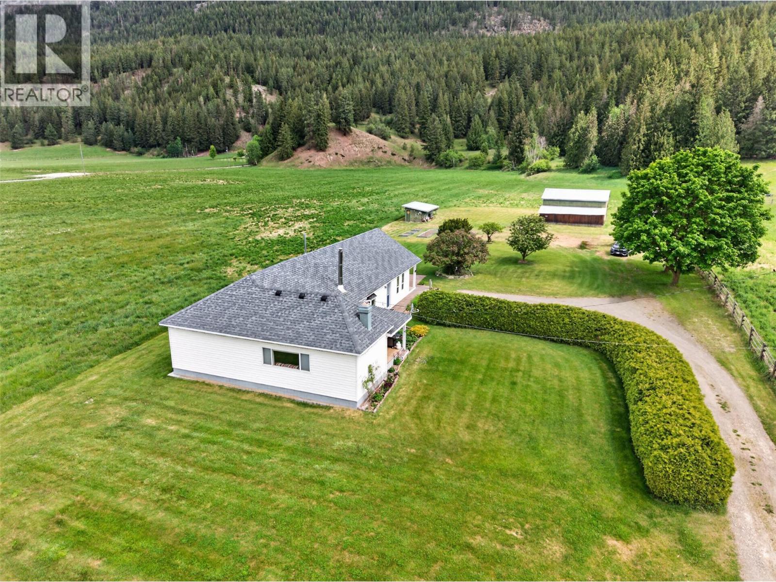1403 Salmon River Road, salmon arm, British Columbia