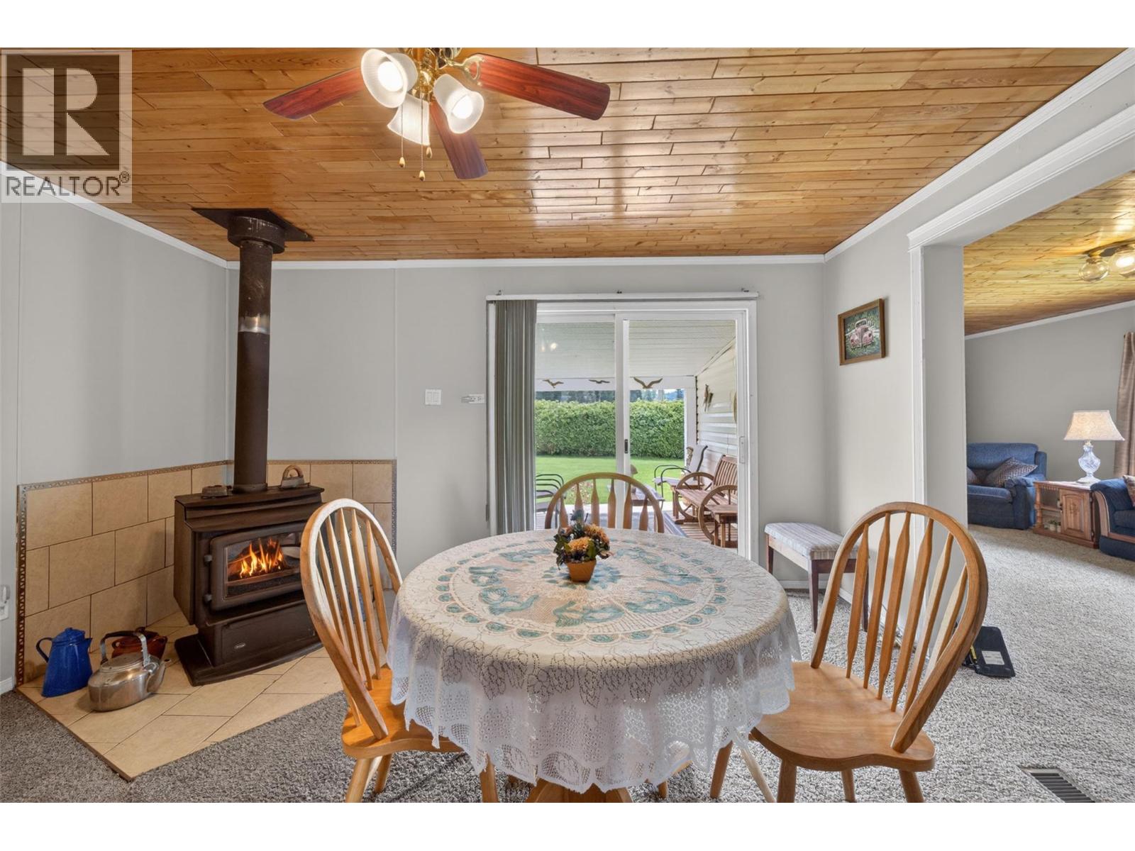 1403 Salmon River Road, Salmon Arm, British Columbia  V1E 3H3 - Photo 24 - 10387936