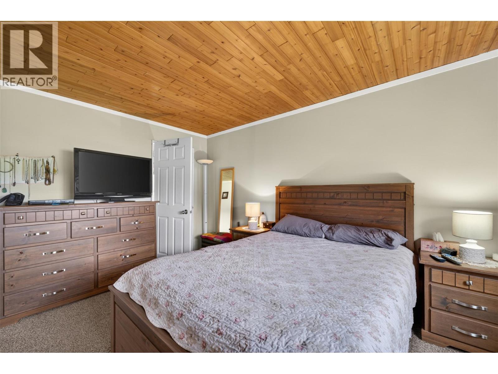 1403 Salmon River Road, Salmon Arm, British Columbia  V1E 3H3 - Photo 26 - 10387936