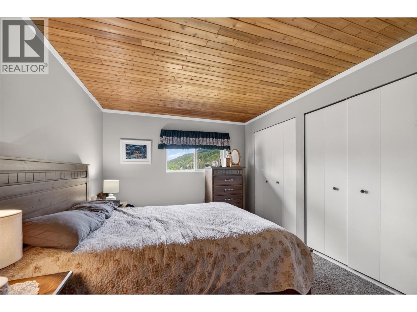 1403 Salmon River Road, Salmon Arm, British Columbia  V1E 3H3 - Photo 27 - 10387936