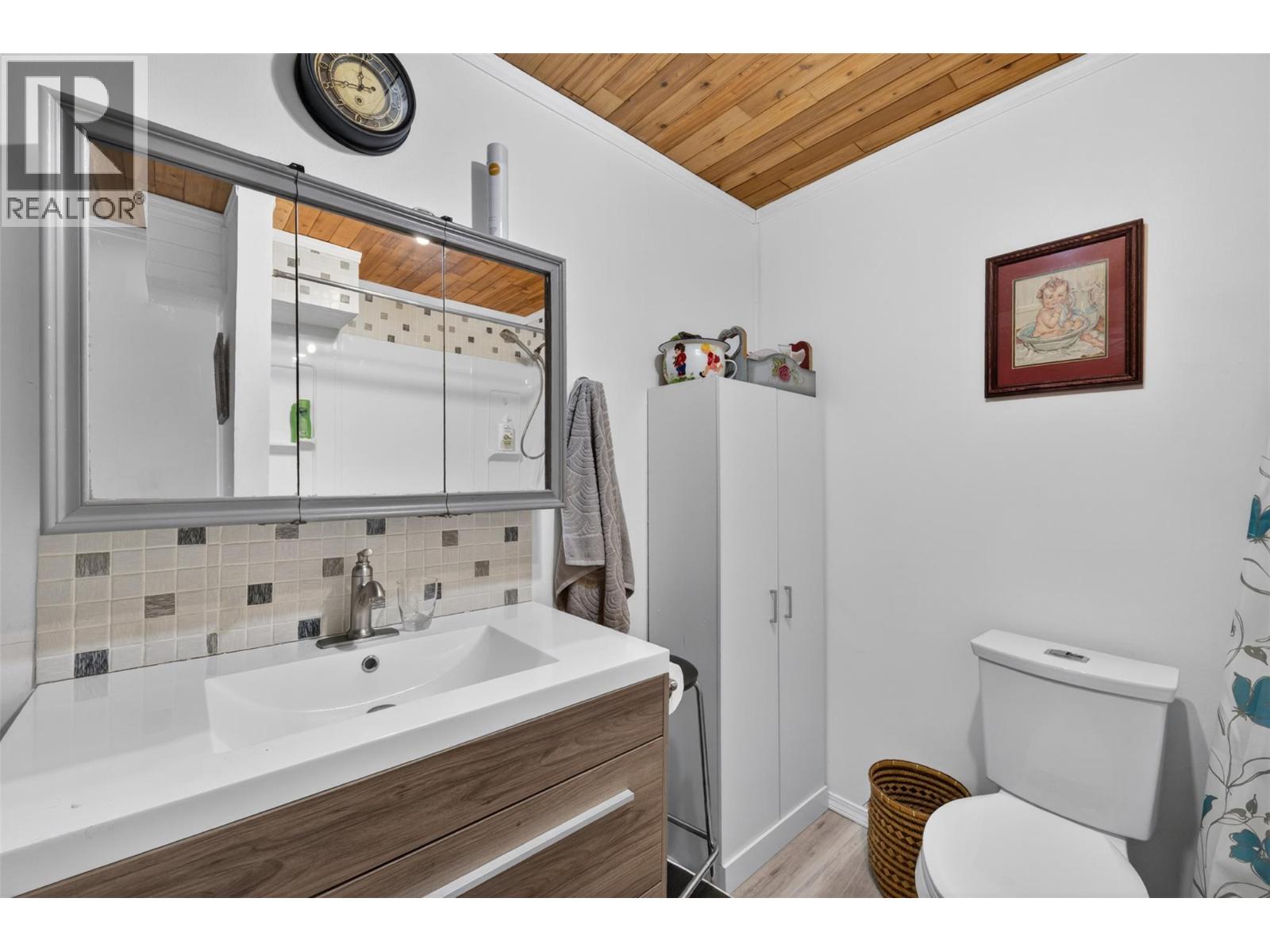 1403 Salmon River Road, Salmon Arm, British Columbia  V1E 3H3 - Photo 30 - 10387936