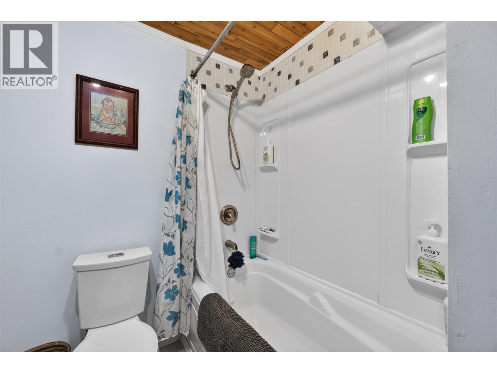 1403 Salmon River Road, Salmon Arm, British Columbia  V1E 3H3 - Photo 31 - 10387936
