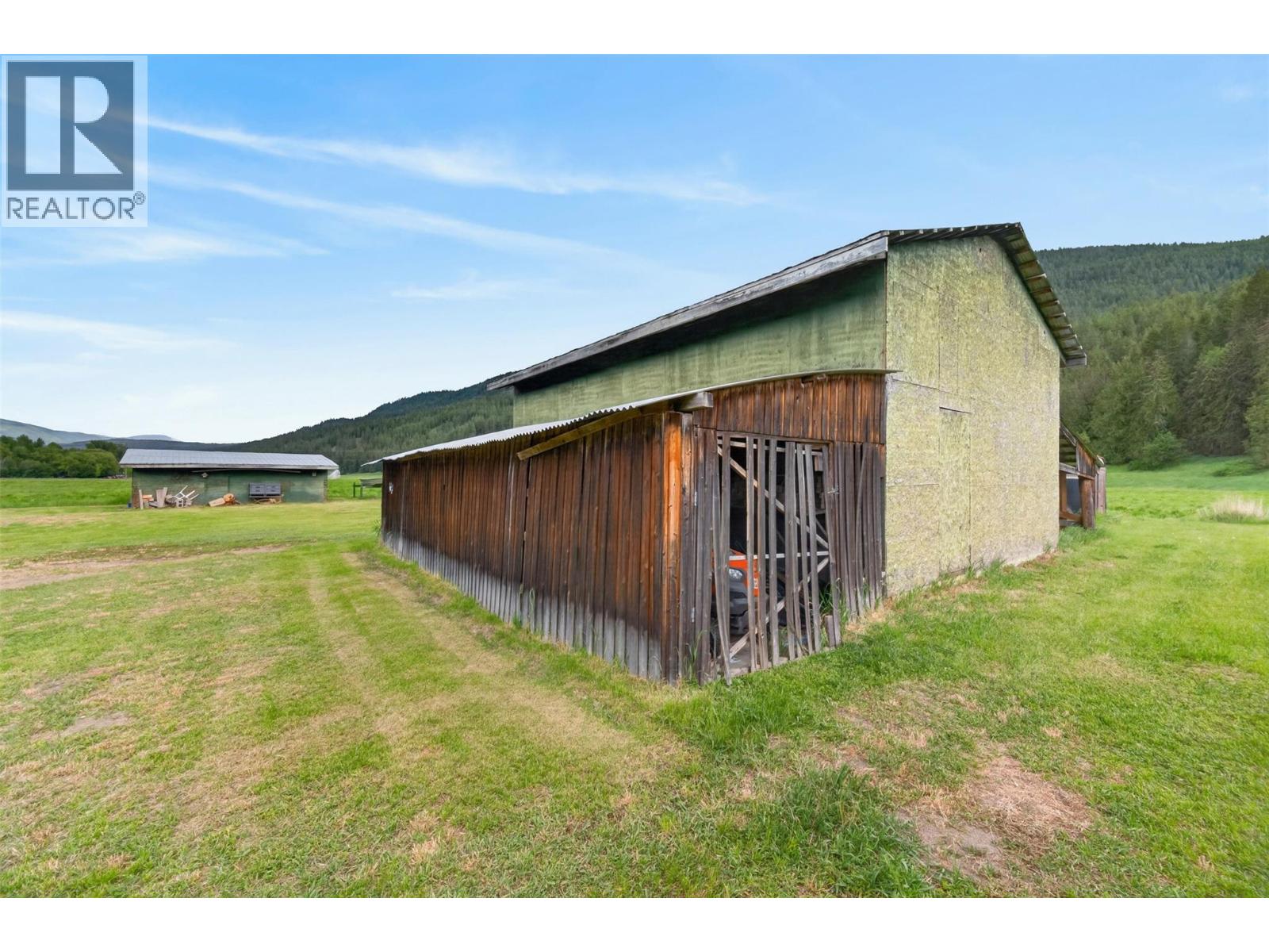 1403 Salmon River Road, Salmon Arm, British Columbia  V1E 3H3 - Photo 40 - 10387936