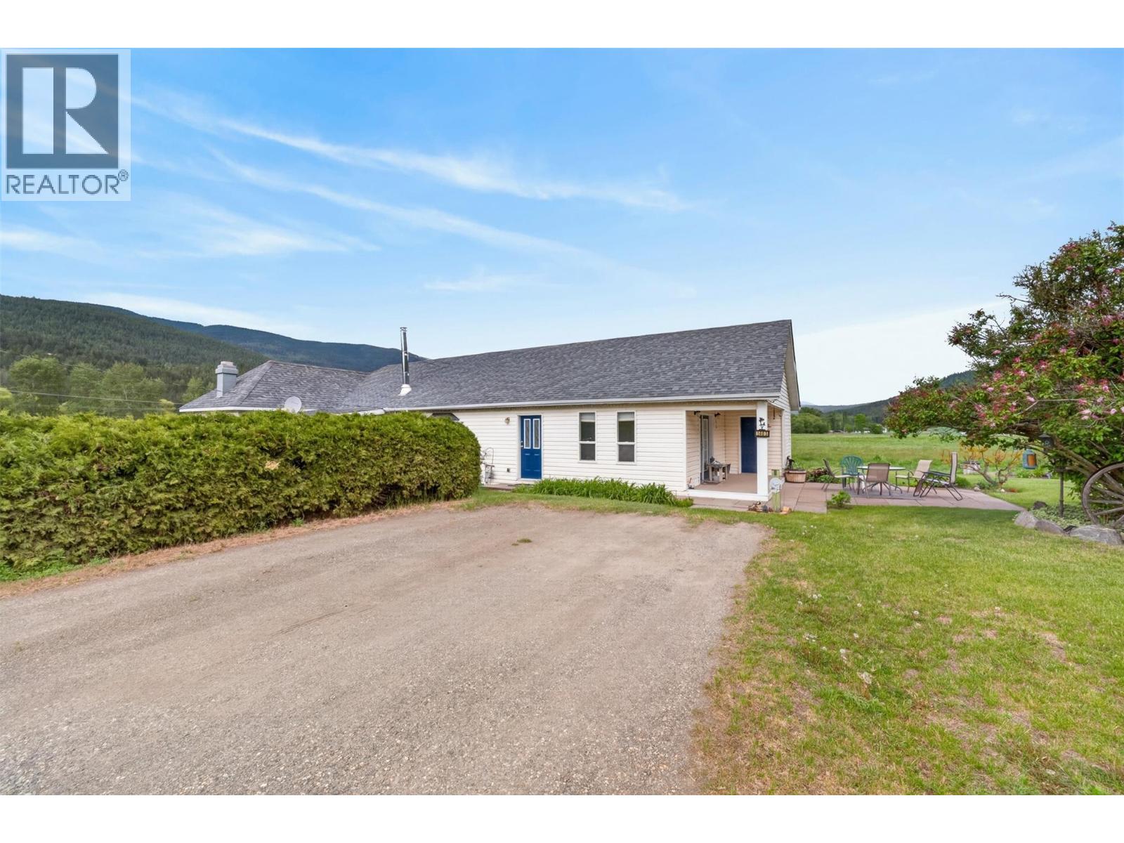 1403 Salmon River Road, Salmon Arm, British Columbia  V1E 3H3 - Photo 43 - 10387936