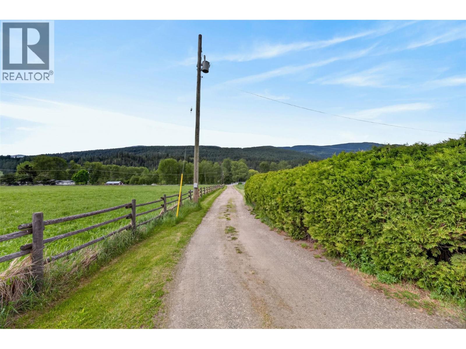 1403 Salmon River Road, Salmon Arm, British Columbia  V1E 3H3 - Photo 44 - 10387936