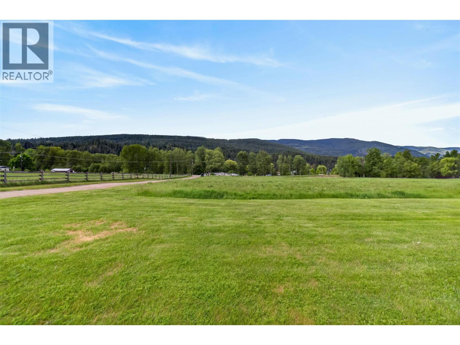 1403 Salmon River Road, Salmon Arm, British Columbia  V1E 3H3 - Photo 51 - 10387936