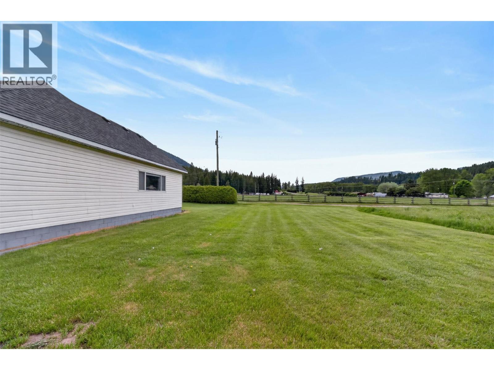 1403 Salmon River Road, Salmon Arm, British Columbia  V1E 3H3 - Photo 54 - 10387936