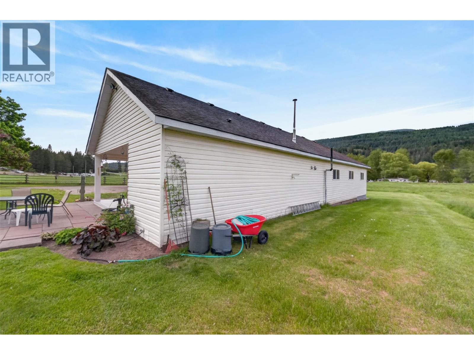 1403 Salmon River Road, Salmon Arm, British Columbia  V1E 3H3 - Photo 55 - 10387936