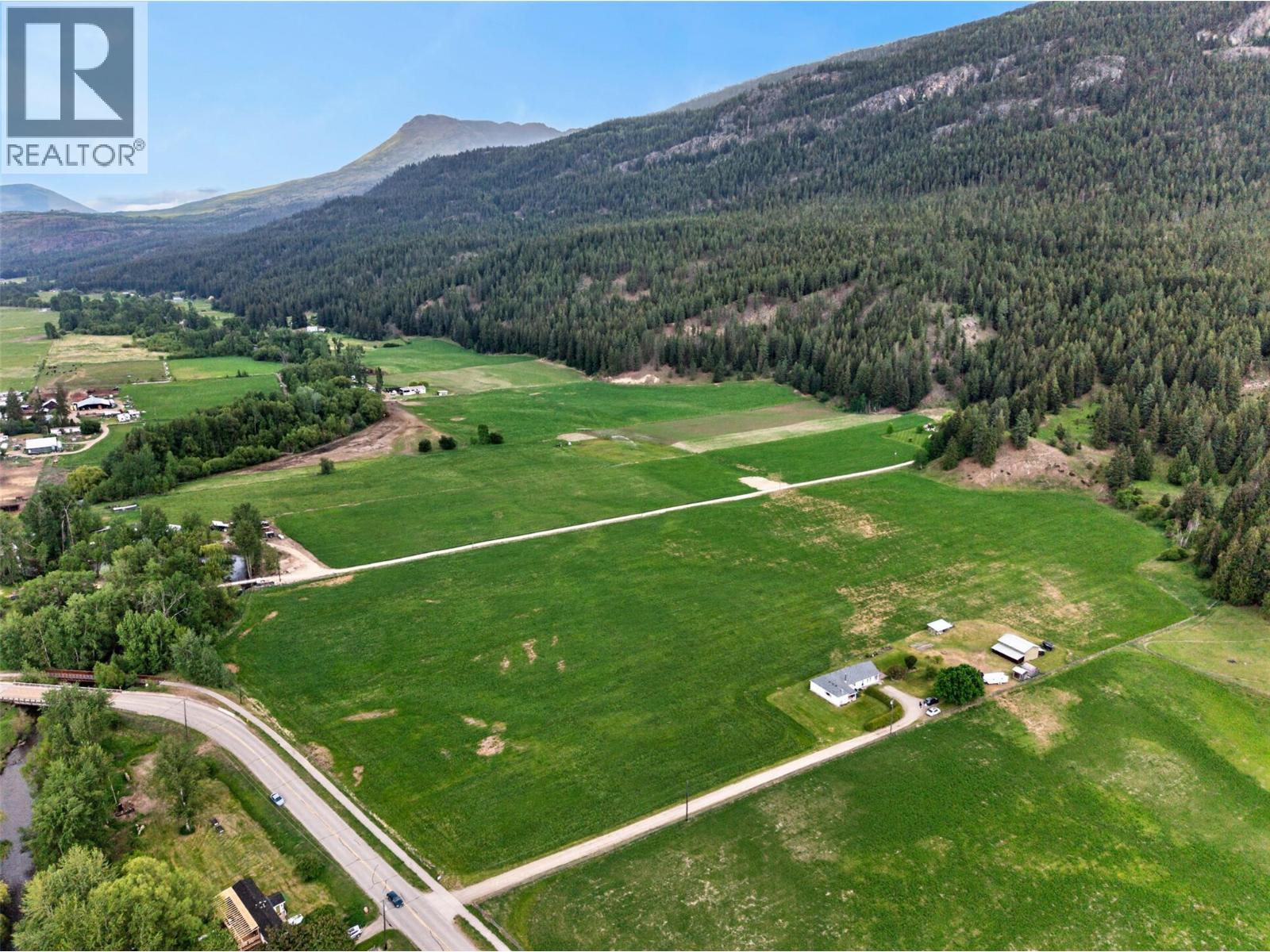 1403 Salmon River Road, Salmon Arm, British Columbia  V1E 3H3 - Photo 85 - 10387936