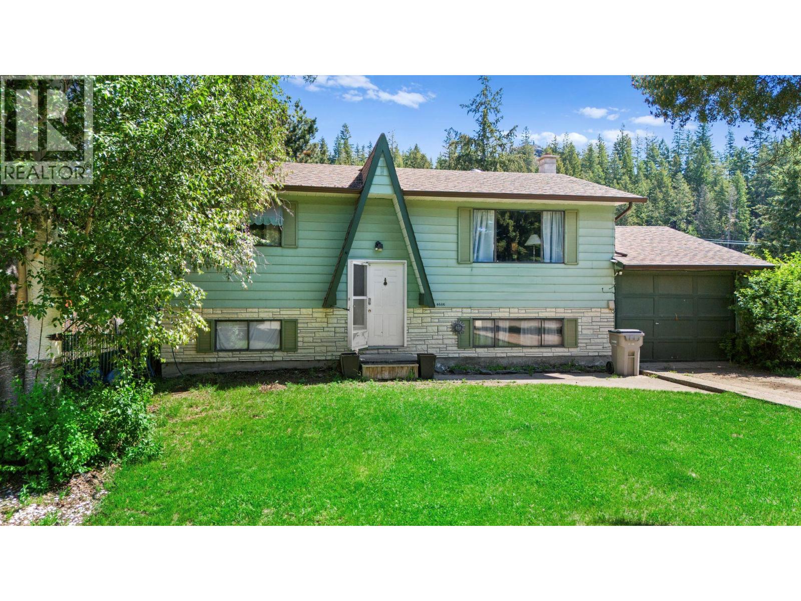4686 Spruce Crescent, Barriere, British Columbia  V0E 1E0 - Photo 1 - 10388027