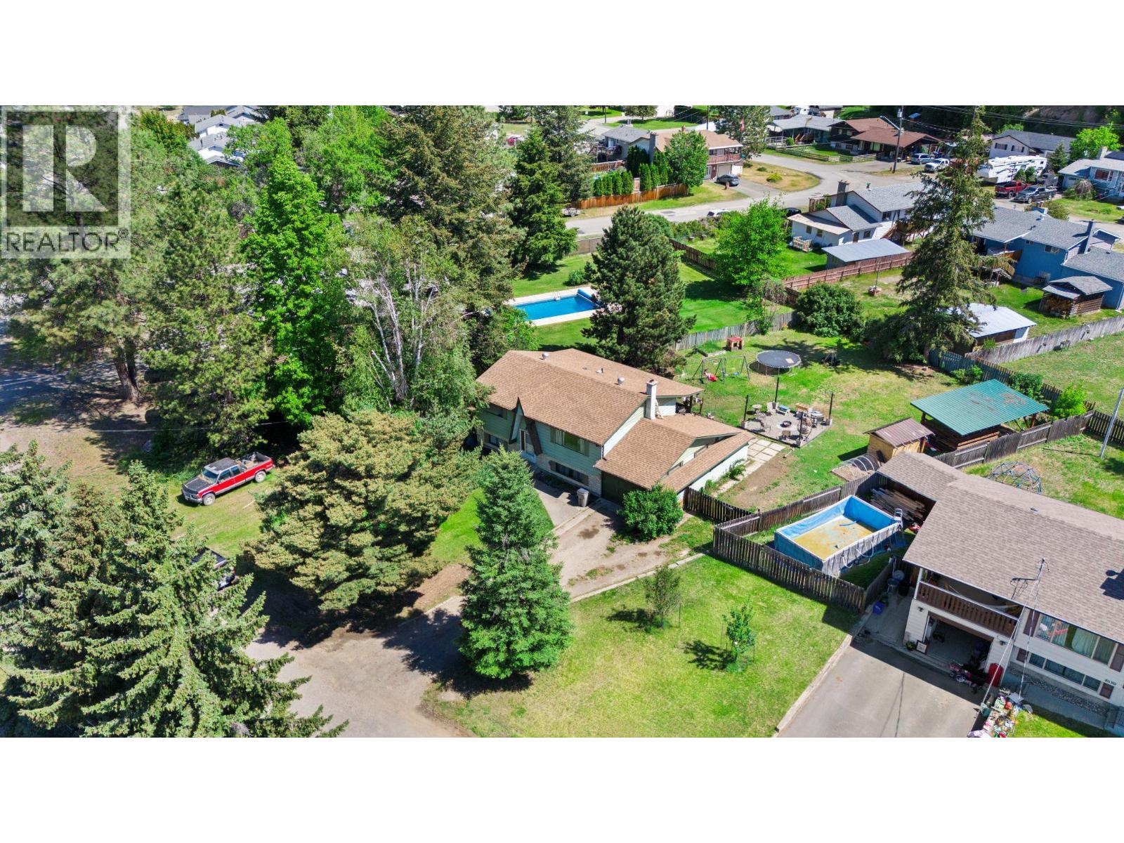 4686 Spruce Crescent, Barriere, British Columbia  V0E 1E0 - Photo 3 - 10388027