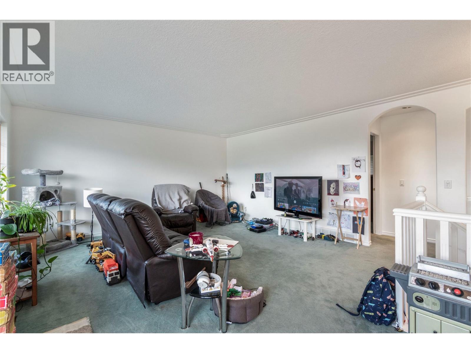 650 17 Street Se, Salmon Arm, British Columbia  V1E 1W2 - Photo 6 - 10387139
