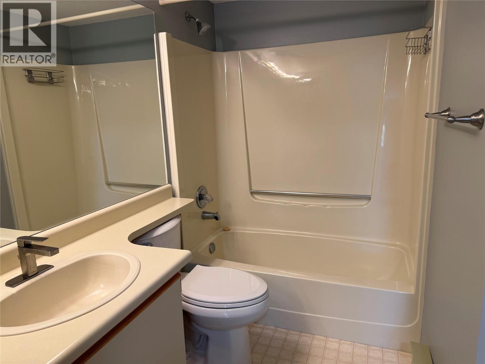 255 Mcintosh Road Unit# 208, Kelowna, British Columbia  V1X 2C5 - Photo 9 - 10388102