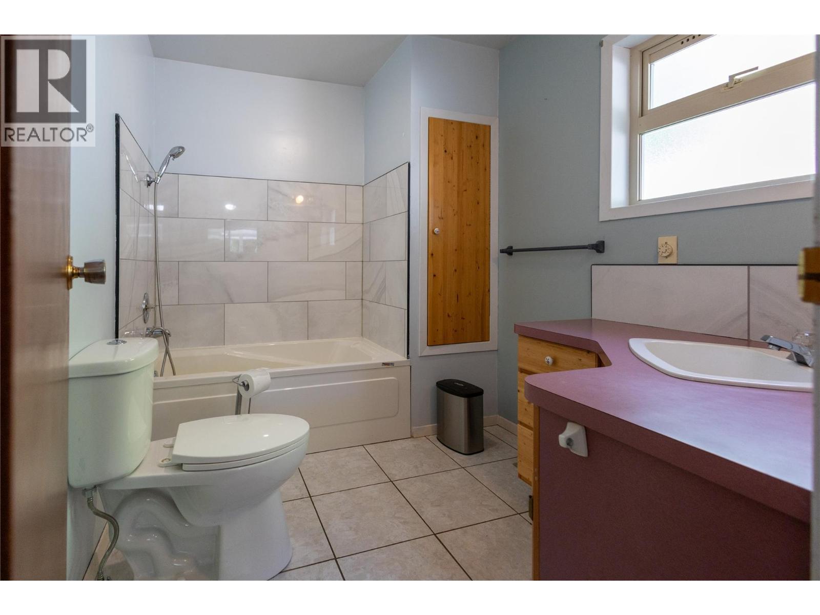 6728 3a Highway, Nelson, British Columbia  V1L 6S2 - Photo 48 - 10387939