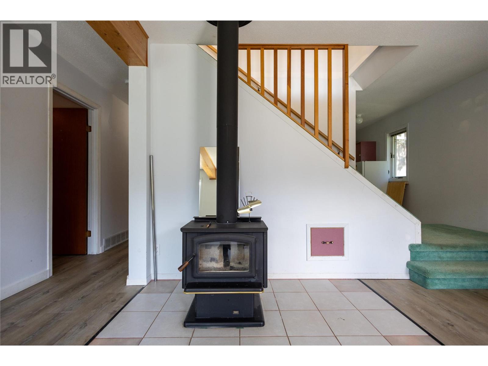 6728 3a Highway, Nelson, British Columbia  V1L 6S2 - Photo 57 - 10387939