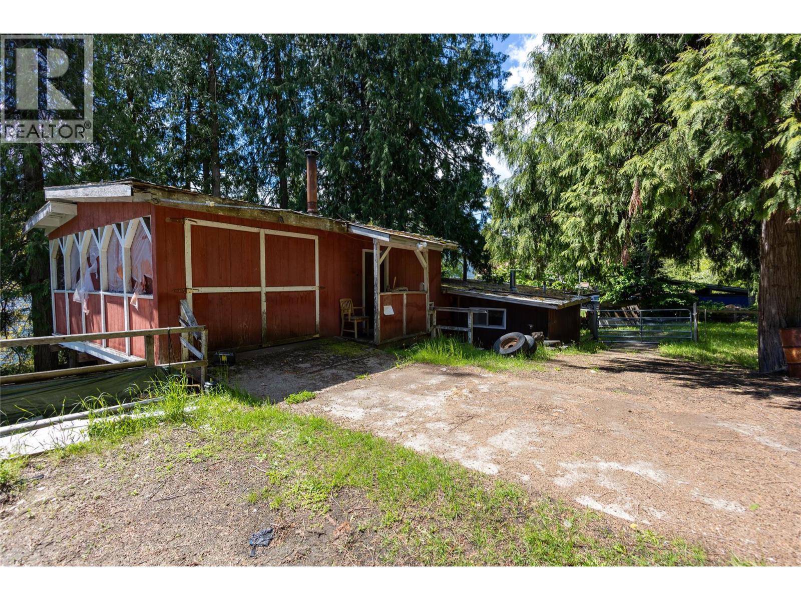 6728 3a Highway, Nelson, British Columbia  V1L 6S2 - Photo 69 - 10387939