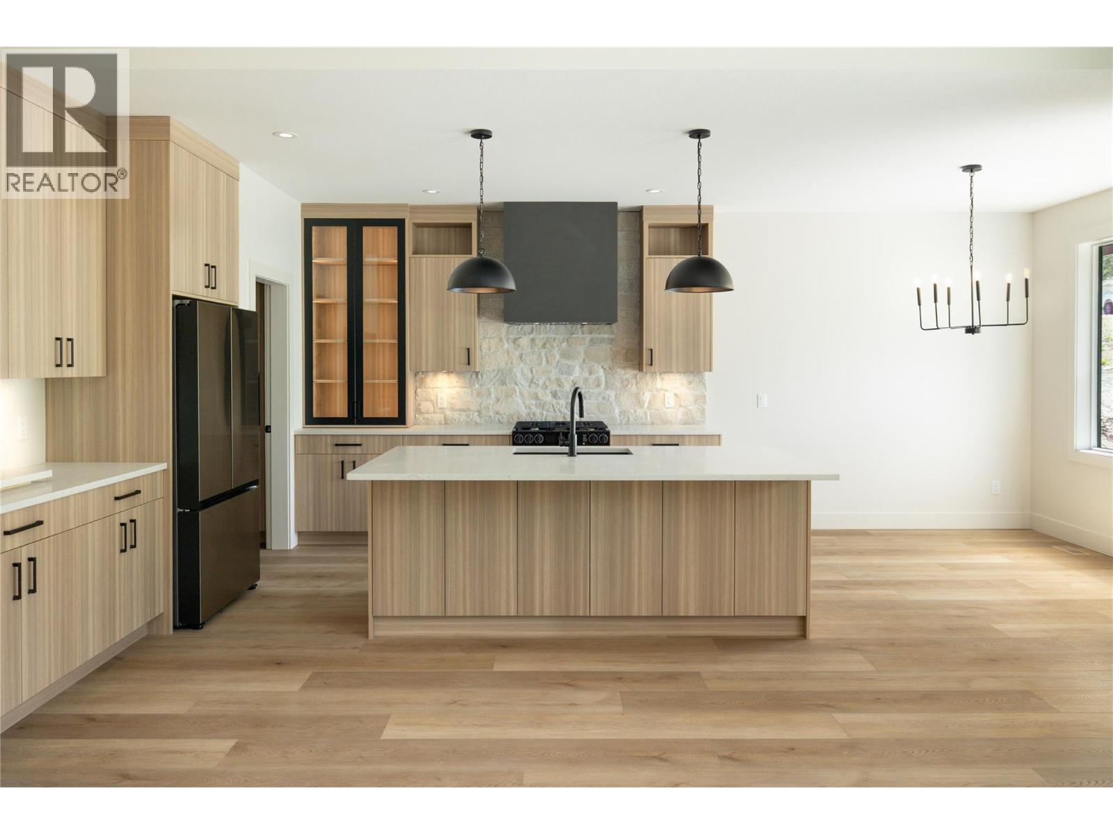 2125 Montenegro Drive, Kelowna, British Columbia  V1P 0B2 - Photo 15 - 10387399