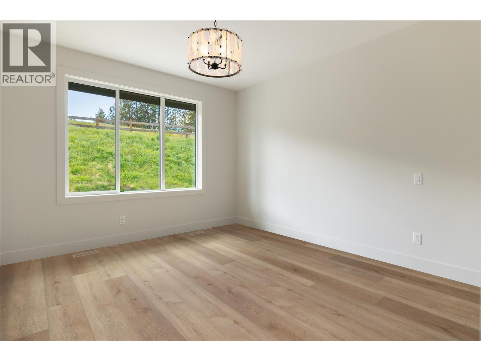 2125 Montenegro Drive, Kelowna, British Columbia  V1P 0B2 - Photo 25 - 10387399