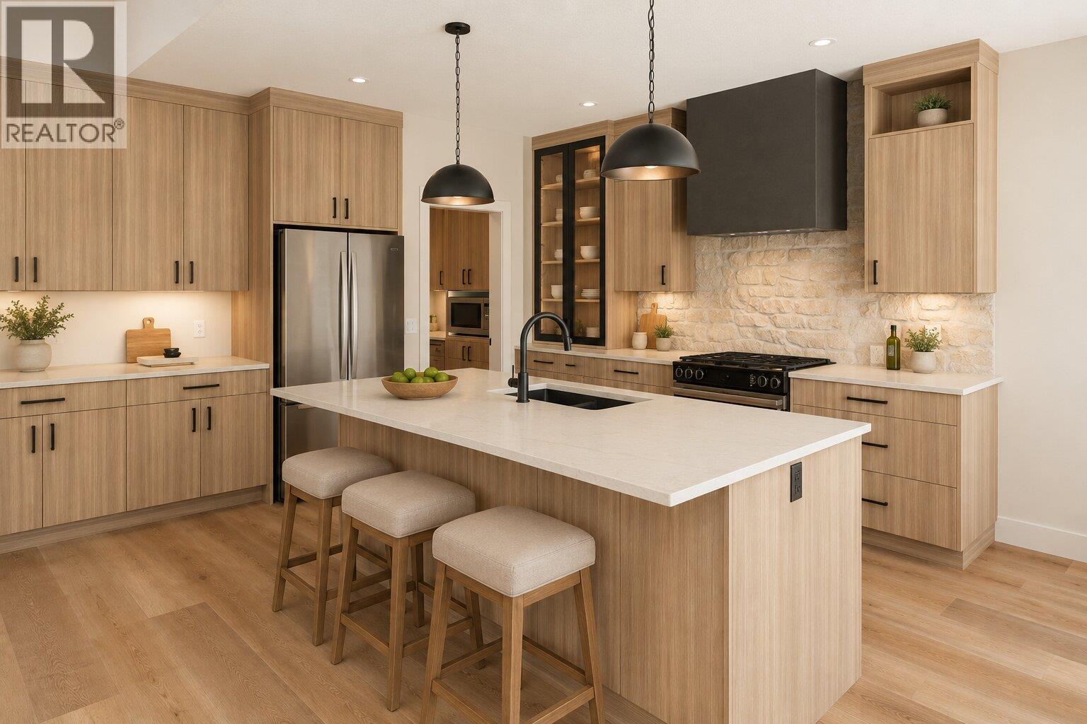 2125 Montenegro Drive, Kelowna, British Columbia  V1P 0B2 - Photo 3 - 10387399
