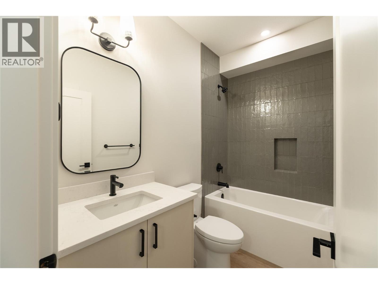 2125 Montenegro Drive, Kelowna, British Columbia  V1P 0B2 - Photo 30 - 10387399