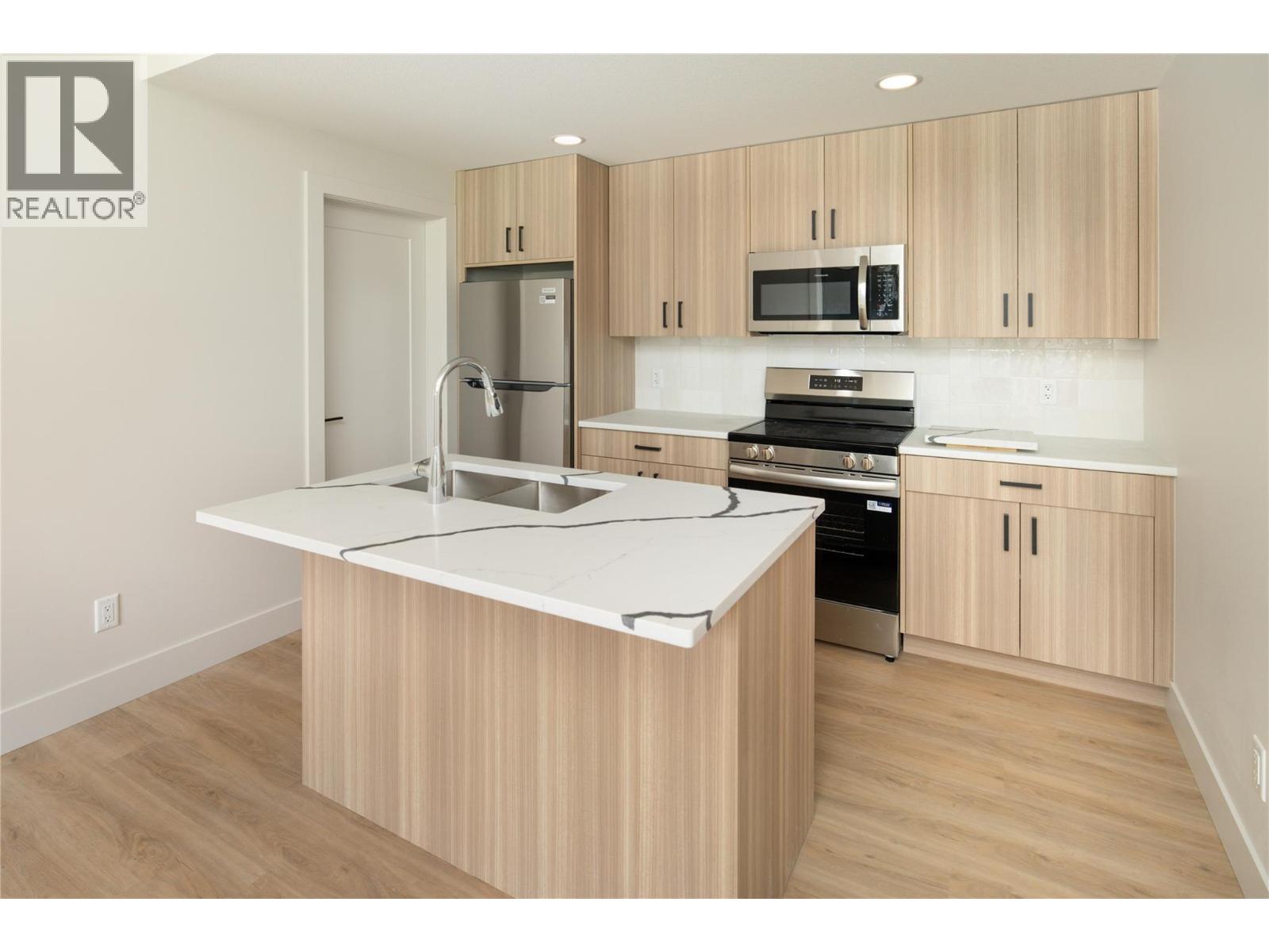 2125 Montenegro Drive, Kelowna, British Columbia  V1P 0B2 - Photo 37 - 10387399