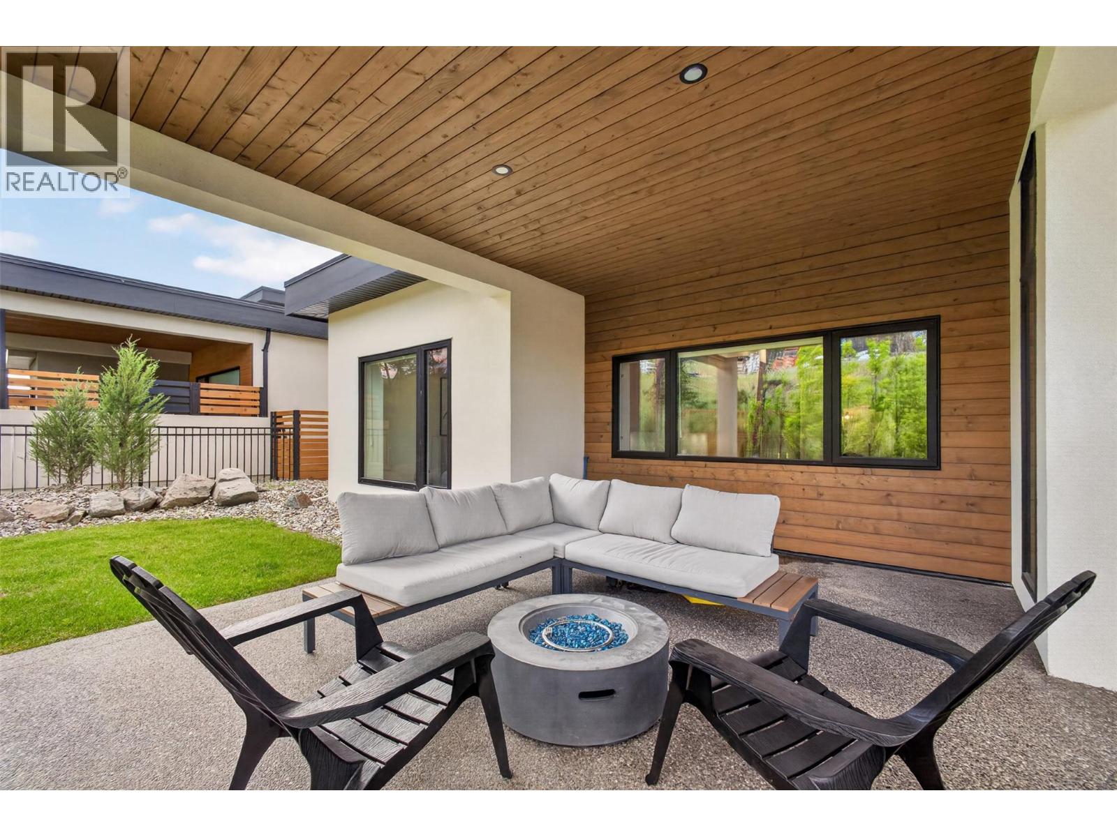 10255 Beacon Hill Drive, Lake Country, British Columbia  V4V 0A9 - Photo 18 - 10387014