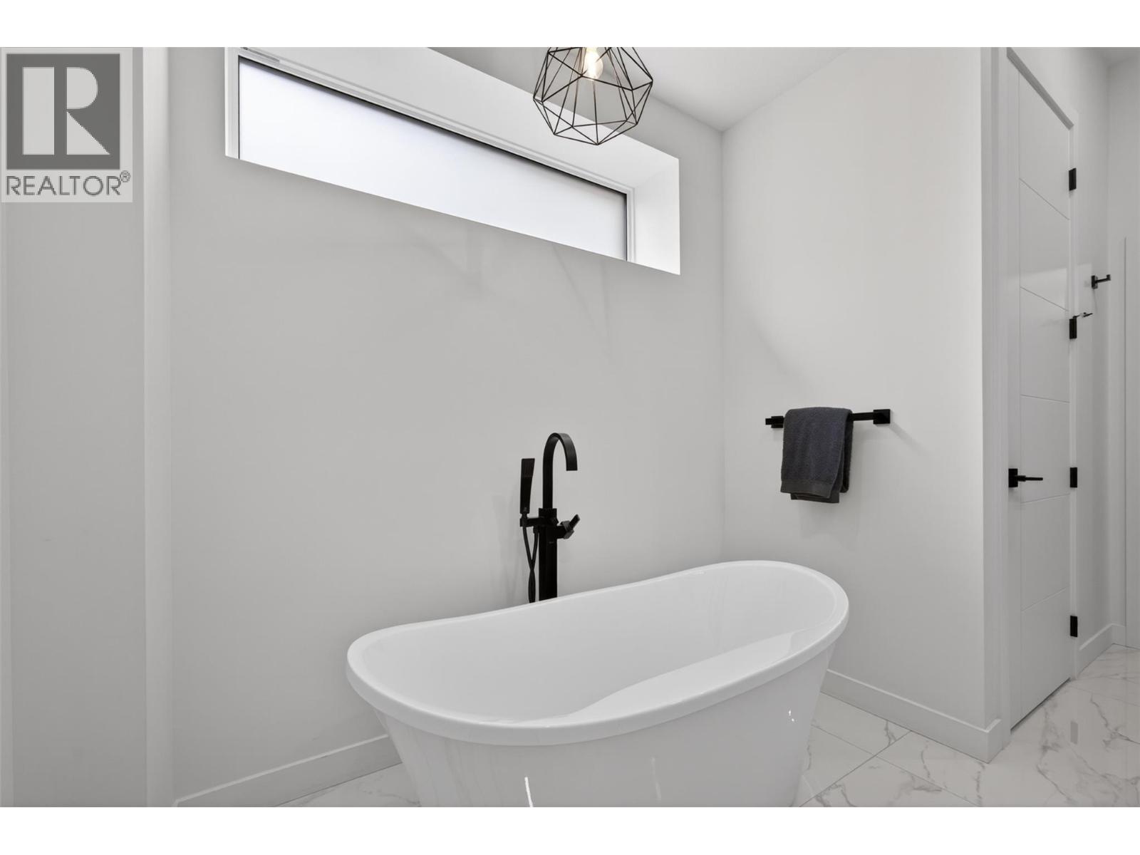 10255 Beacon Hill Drive, Lake Country, British Columbia  V4V 0A9 - Photo 25 - 10387014