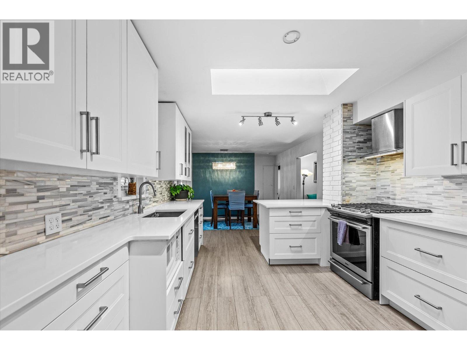 13614 Spencer Avenue, Summerland, British Columbia  V0H 1Z0 - Photo 4 - 10388024