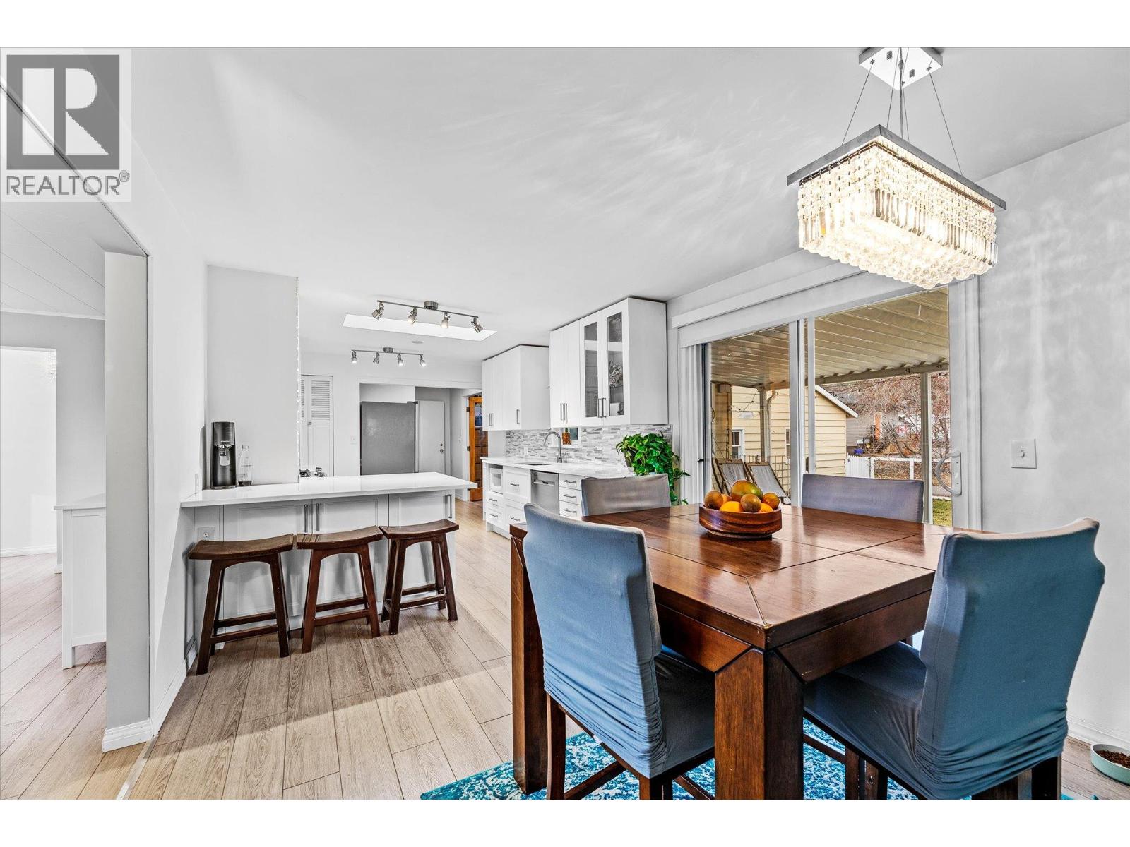 13614 Spencer Avenue, Summerland, British Columbia  V0H 1Z0 - Photo 8 - 10388024