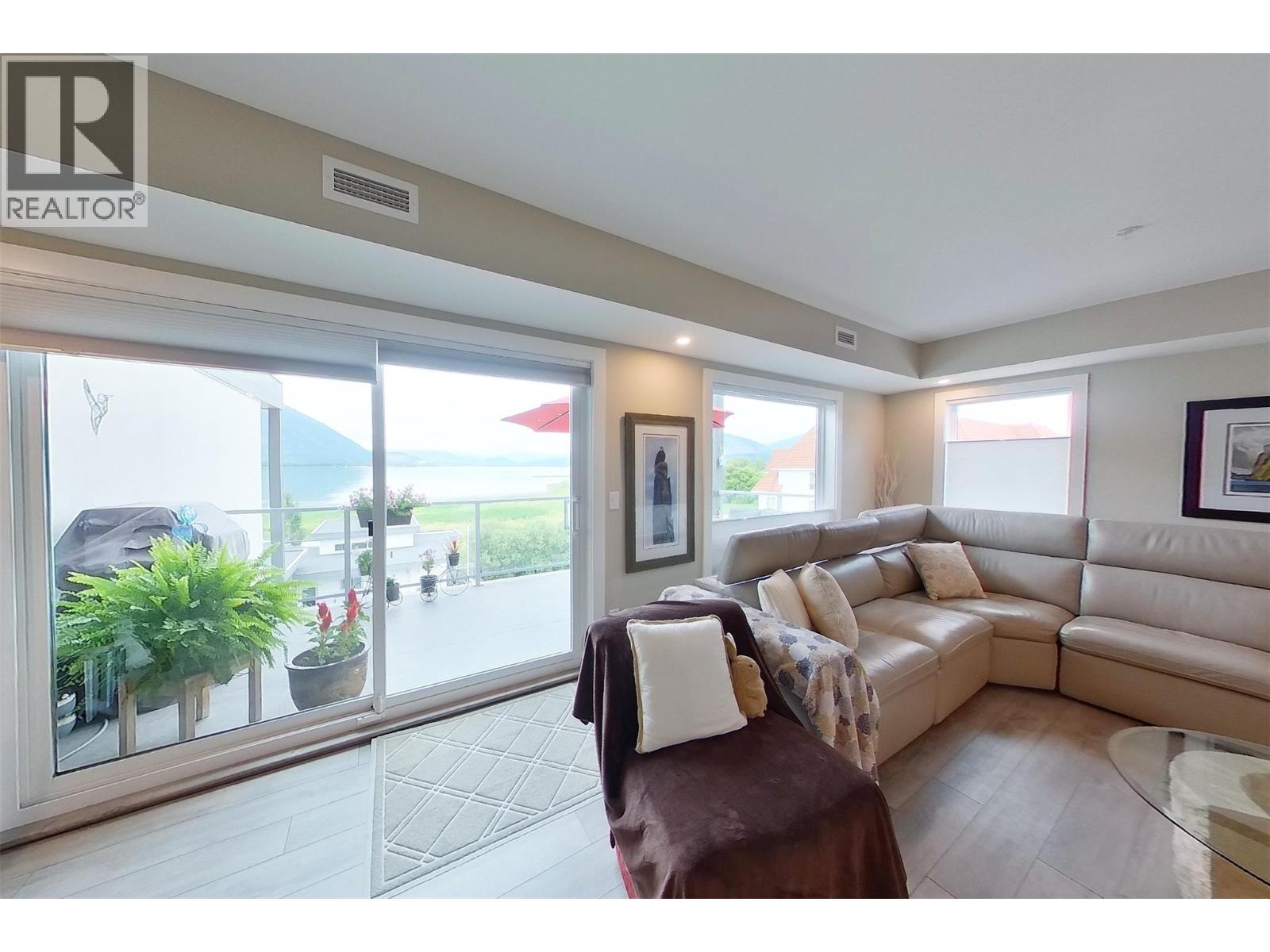 131 Harbourfront Drive Ne Unit# 503, Salmon Arm, British Columbia  V1E 0G4 - Photo 24 - 10388263