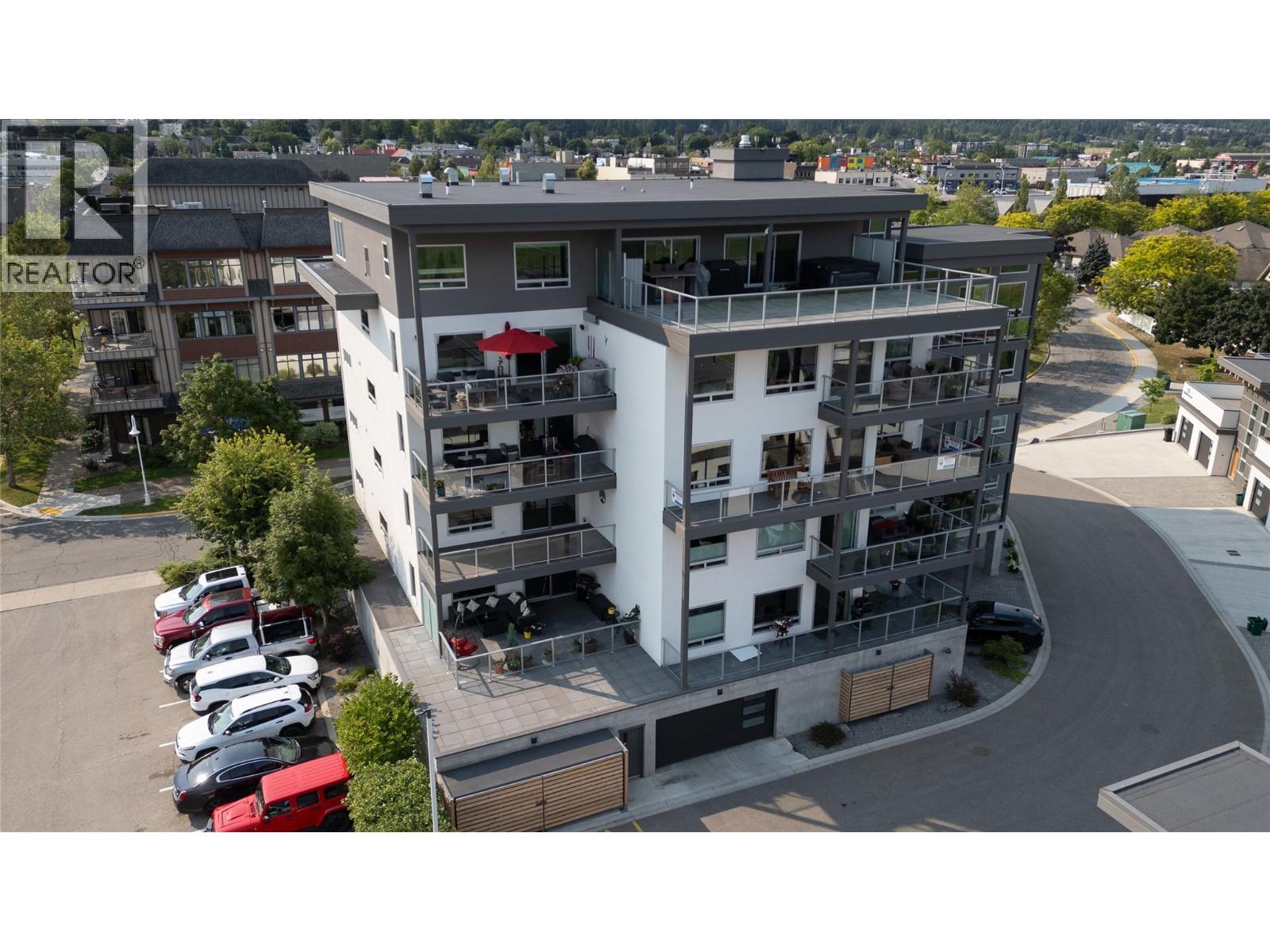 131 Harbourfront Drive Ne Unit# 503, Salmon Arm, British Columbia  V1E 0G4 - Photo 3 - 10388263